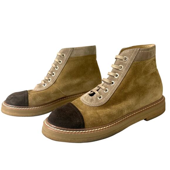 Chanel 2017 Interlocking CC Logo Two Tone Suede Lace-Up Ankle Boots Size IT 38 - Picture 3 of 16